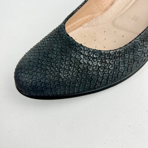 Ecco Womens Dress Pumps Black Snake Print Leather Block Heel size 38 US 7 - Picture 9 of 16